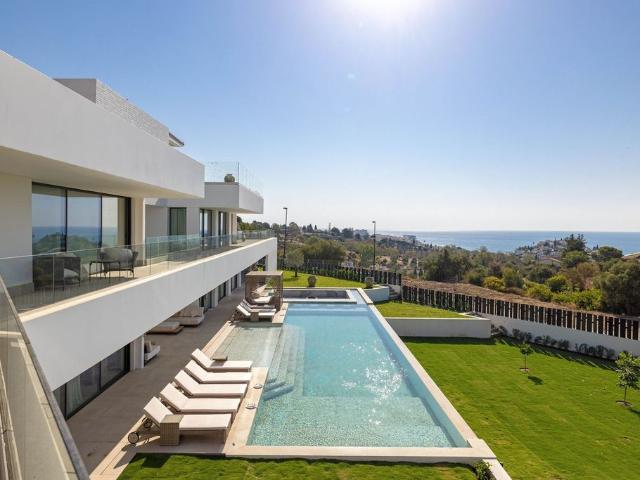 Casa en venta en Torrequebrada, Costa del Sol Occidental