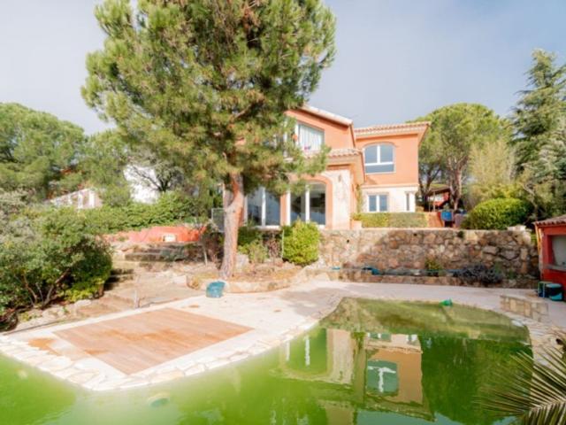 Casa en alquiler en Valdemorillo, Puentelasierra
