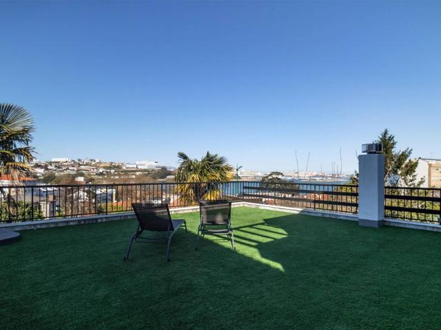 Casa en venta en Oleiros, A Coruña
