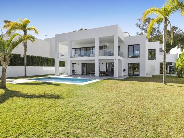 Casa en venta en Torrequebrada, Costa del Sol Occidental