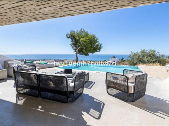 Casa en venta en Torrequebrada, Costa del Sol Occidental