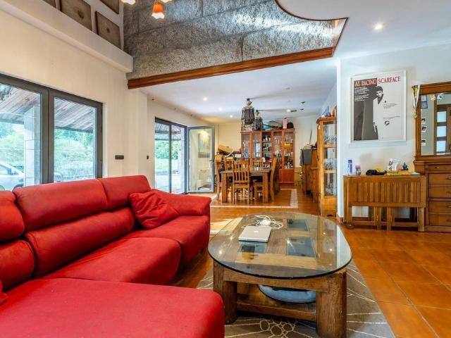 Casa en venta en Novo Mesoiro, A Coruña