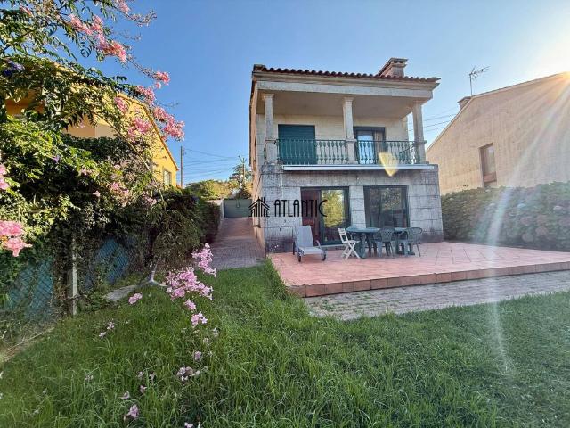 Casa en venta en Darbo, O Morrazo