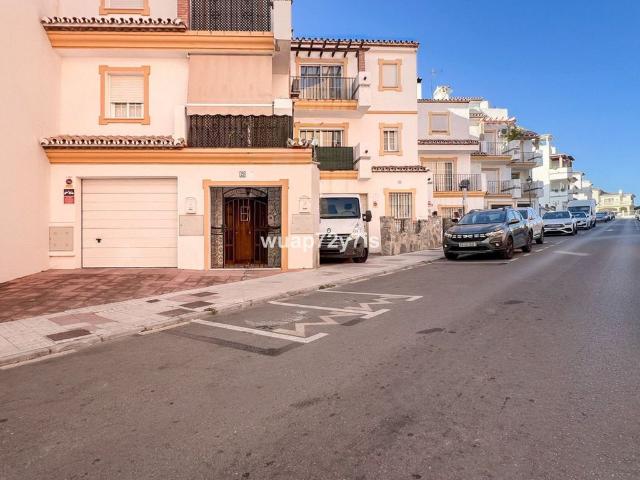 Chalet en venta en Barriada Islas Canarias, Costa del Sol Occidental
