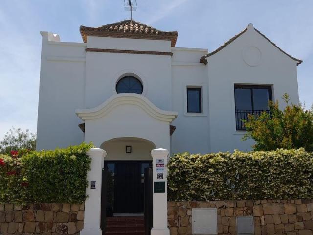 Chalet en venta en Barriada Islas Canarias, Costa del Sol Occidental