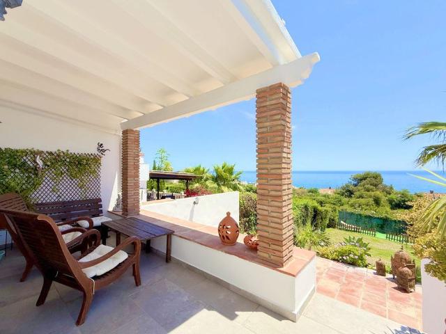 Chalet en venta en Barriada Islas Canarias, Costa del Sol Occidental
