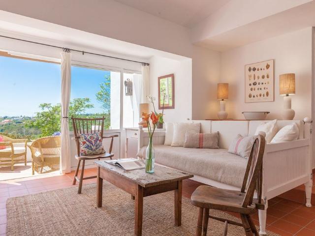 Casa en venta en Barriada Islas Canarias, Costa del Sol Occidental