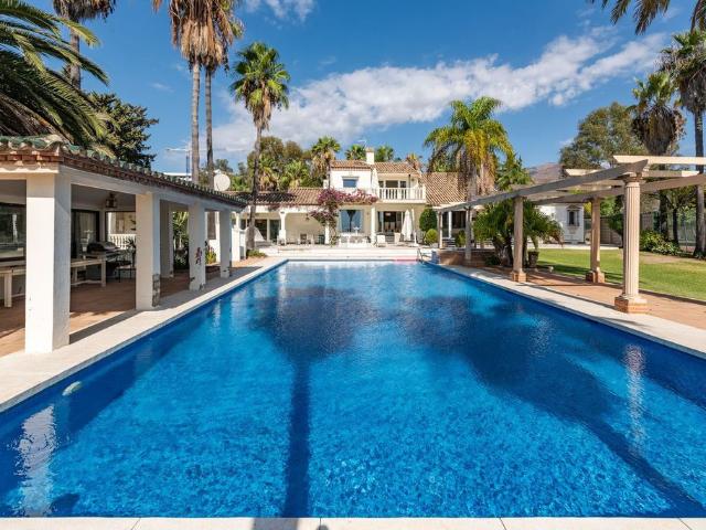 Casa en venta en Barriada Islas Canarias, Costa del Sol Occidental