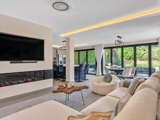 Casa en venta en Urbanización Márquez de Atalaya, Costa del Sol Occidental