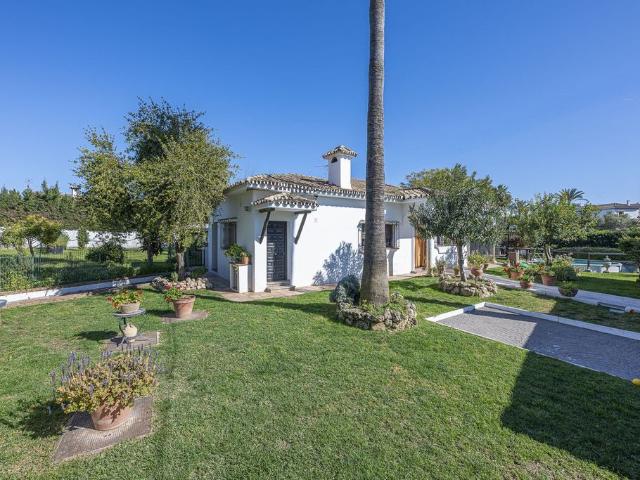 Casa en venta en Urbanización Márquez de Atalaya, Costa del Sol Occidental