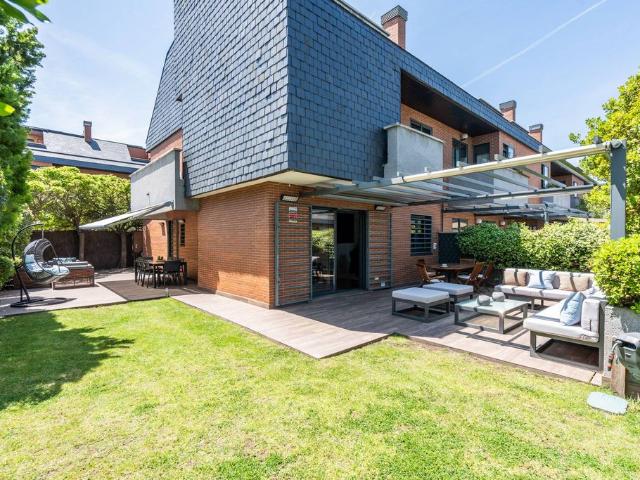 Chalet en venta en Las Rozas De Madrid, Madrid