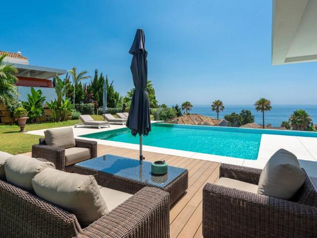 Casa en venta en San Luis de Sabinillas, Costa del Sol Occidental