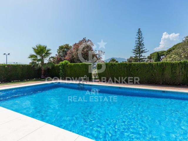Chalet en venta en Nueva Andalucía, Costa del Sol Occidental