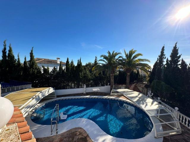 Casa en venta en Artola, Costa del Sol Occidental
