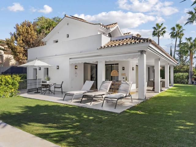 Casa en venta en Nueva Andalucía, Costa del Sol Occidental