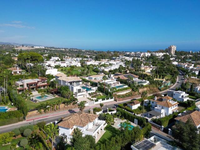 Casa en venta en Nueva Andalucía, Costa del Sol Occidental