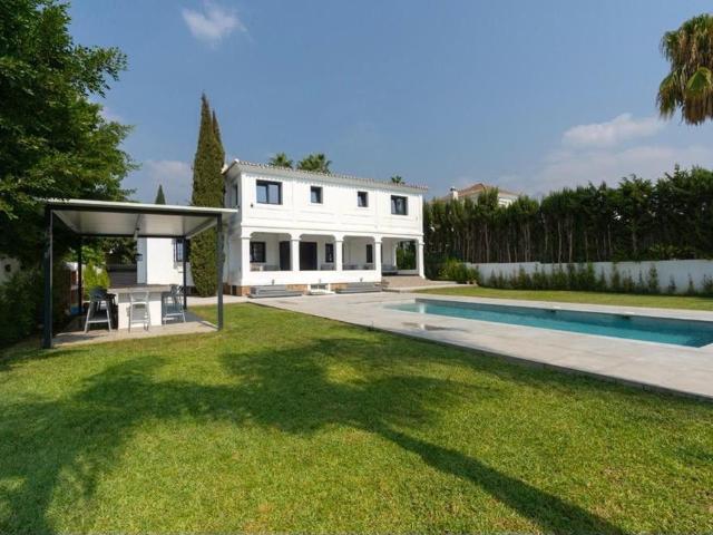 Casa en venta en Nueva Andalucía, Costa del Sol Occidental