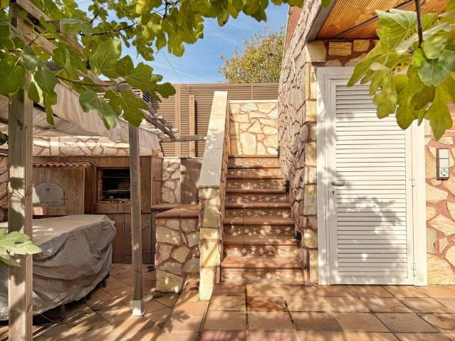 Chalet en venta en Las Américas, Parla