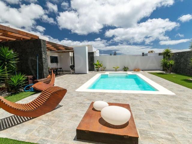 Chalet en venta en Playa Blanca, Yaiza