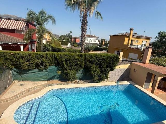 Casa en venta en Urbanització El Camp de Túria, el Camp de Túria