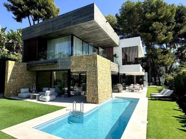 Casa en venta en Alhambra del Mar, Costa del Sol Occidental