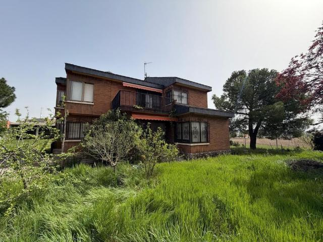 Casa en venta en La Overuela, Valladolid