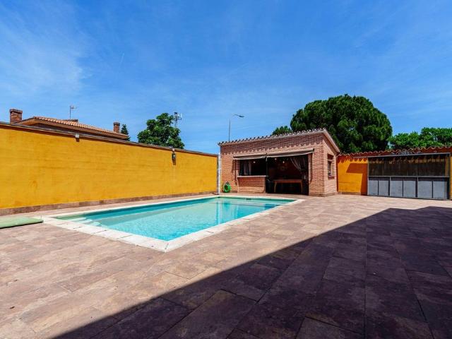Casa en venta en Yunquera De Henares, Castilla-La Mancha