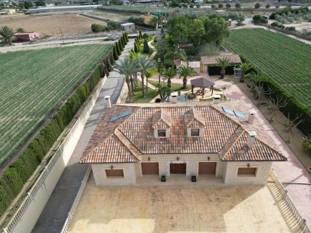 Casa en venta en el Vinalopó Mitjà / El Vinalopó Medio, Valencia