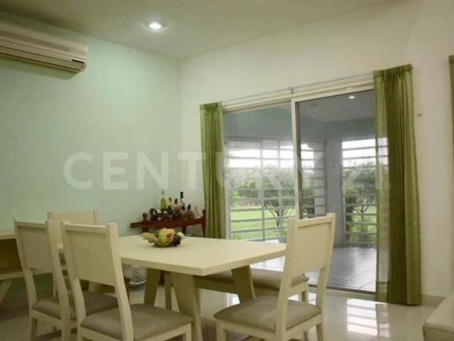 Casa de campo con huerto y piscina en VENTA. Tixkokob, Yucatán. Terreno 1.3 Hct