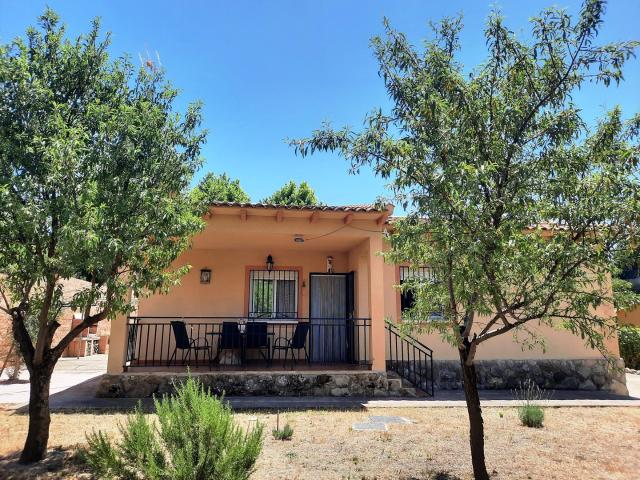 Villa en venta en Barajas De Melo, El Ballestar