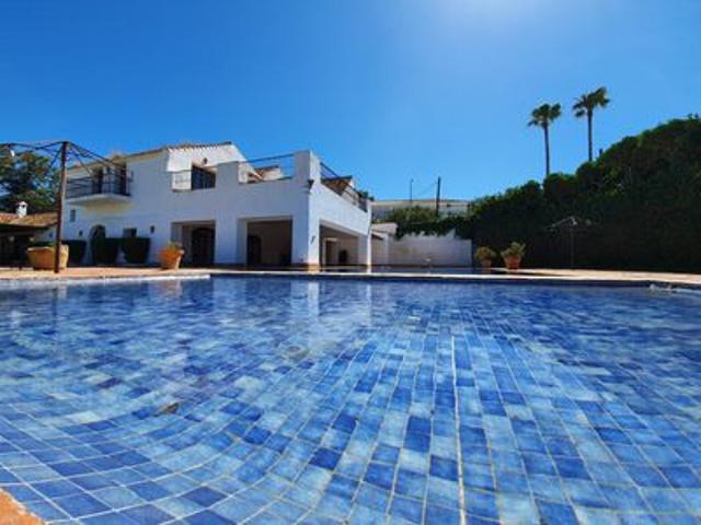 Casa Rural en venta en Churriana De La Vega