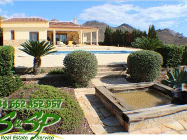 Casa Rural en venta en A Lama