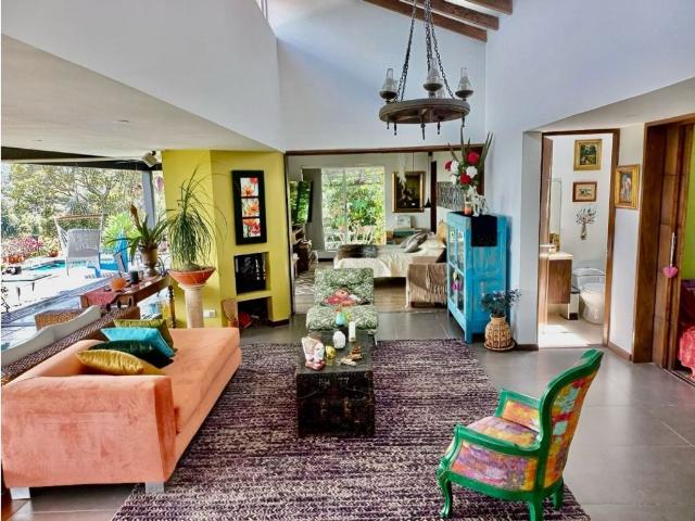 Casa de campo de alto standing de 2 dormitorios en venta Guarne, Departamento de Antioquia