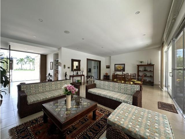 Casa de campo de alto standing de 2 dormitorios en venta Pereira, Colombia