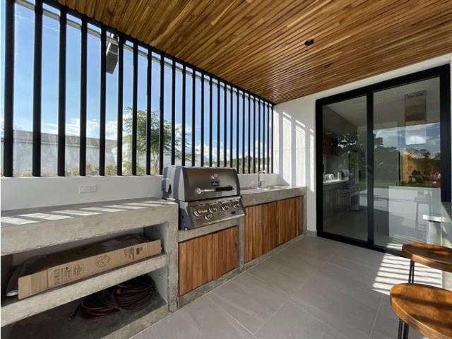 Casa de campo de alto standing de 2 dormitorios en venta Pereira, Colombia