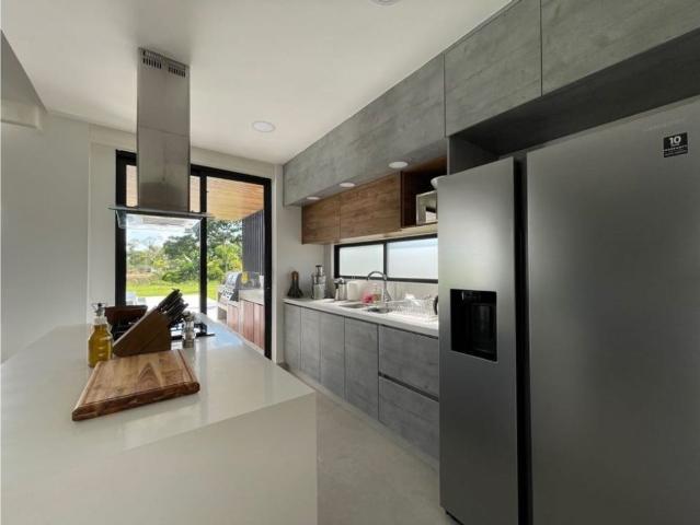 Casa de campo de alto standing de 2 dormitorios en venta Pereira, Colombia