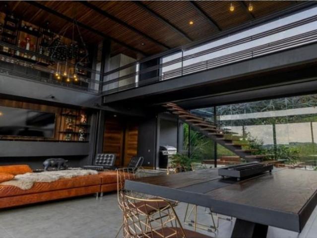 Casa de campo de alto standing de 3 dormitorios en alquiler Envigado, Colombia