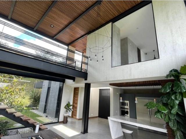 Casa de campo de alto standing de 3 dormitorios en alquiler Envigado, Colombia