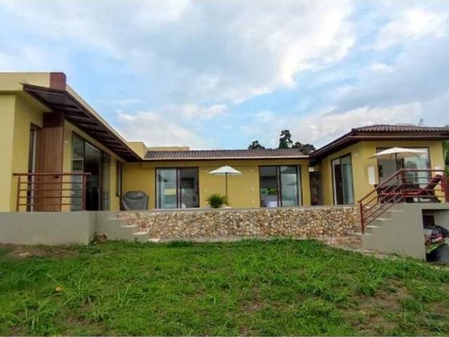 Casa de campo de alto standing de 3 dormitorios en alquiler La Mesa, Cundinamarca