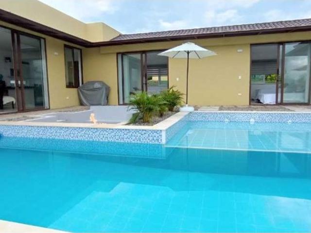 Casa de campo de alto standing de 3 dormitorios en alquiler La Mesa, Cundinamarca