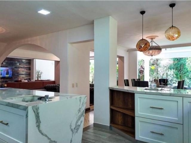 Casa de campo de alto standing de 3 dormitorios en alquiler Medellín, Colombia