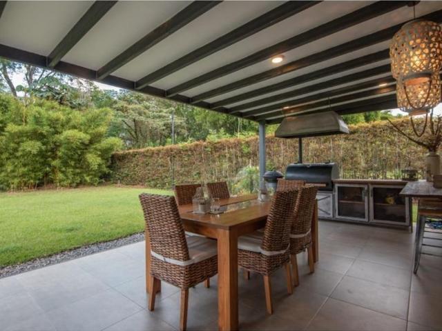 Casa de campo de alto standing de 3 dormitorios en alquiler Retiro, Colombia