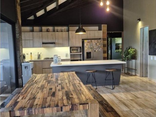 Casa de campo de alto standing de 3 dormitorios en alquiler Rionegro, Departamento de Antioquia