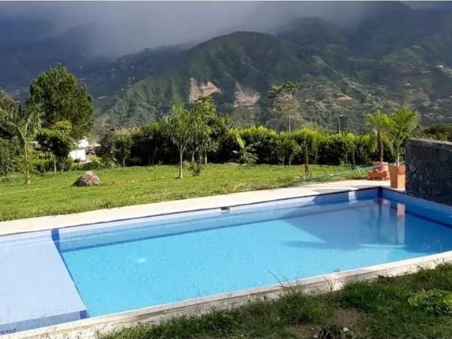 Casa de campo de alto standing de 3 dormitorios en venta Barbosa, Colombia