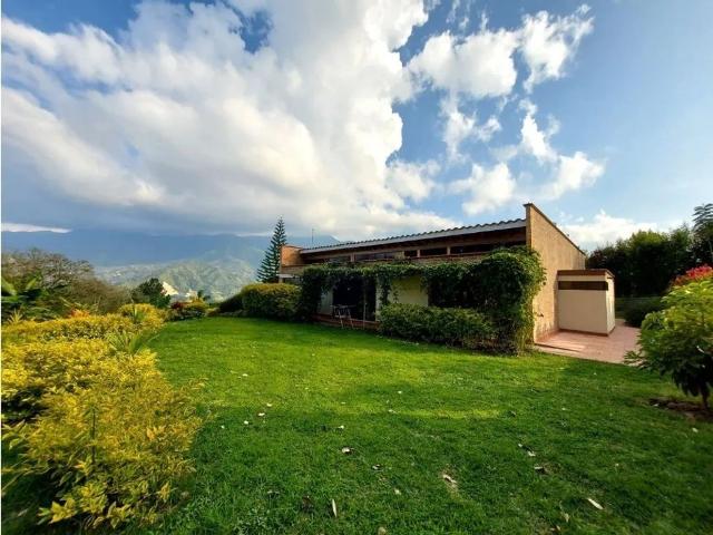 Casa de campo de alto standing de 3 dormitorios en venta Barbosa, Colombia