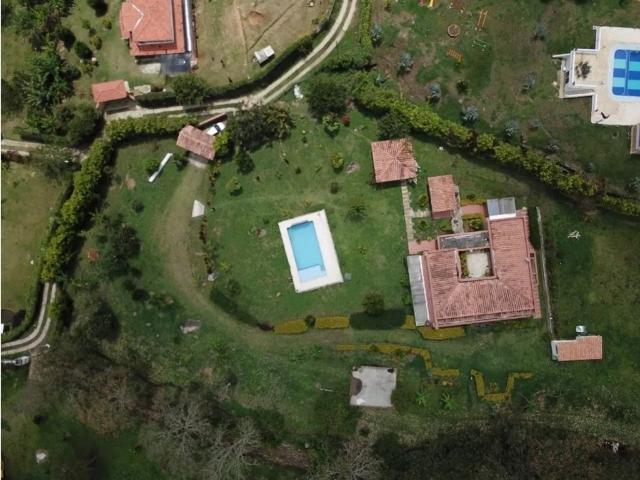 Casa de campo de alto standing de 3 dormitorios en venta Barbosa, Colombia