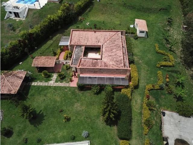 Casa de campo de alto standing de 3 dormitorios en venta Barbosa, Colombia