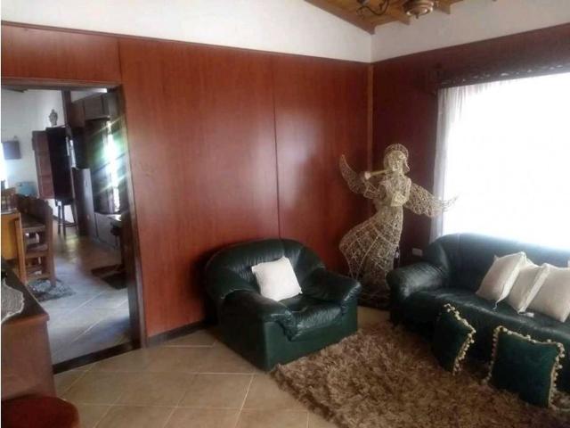 Casa de campo de alto standing de 3 dormitorios en venta Copacabana, Departamento de Antioquia