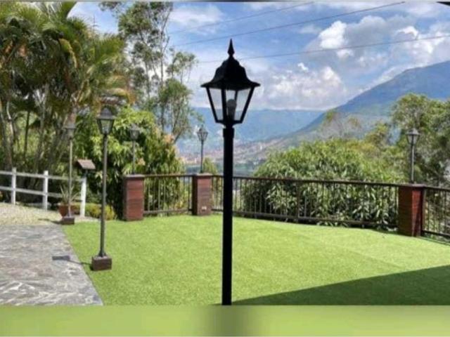 Casa de campo de alto standing de 3 dormitorios en venta Copacabana, Departamento de Antioquia