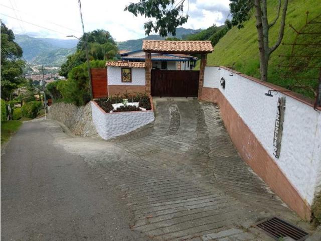 Casa de campo de alto standing de 3 dormitorios en venta Copacabana, Departamento de Antioquia